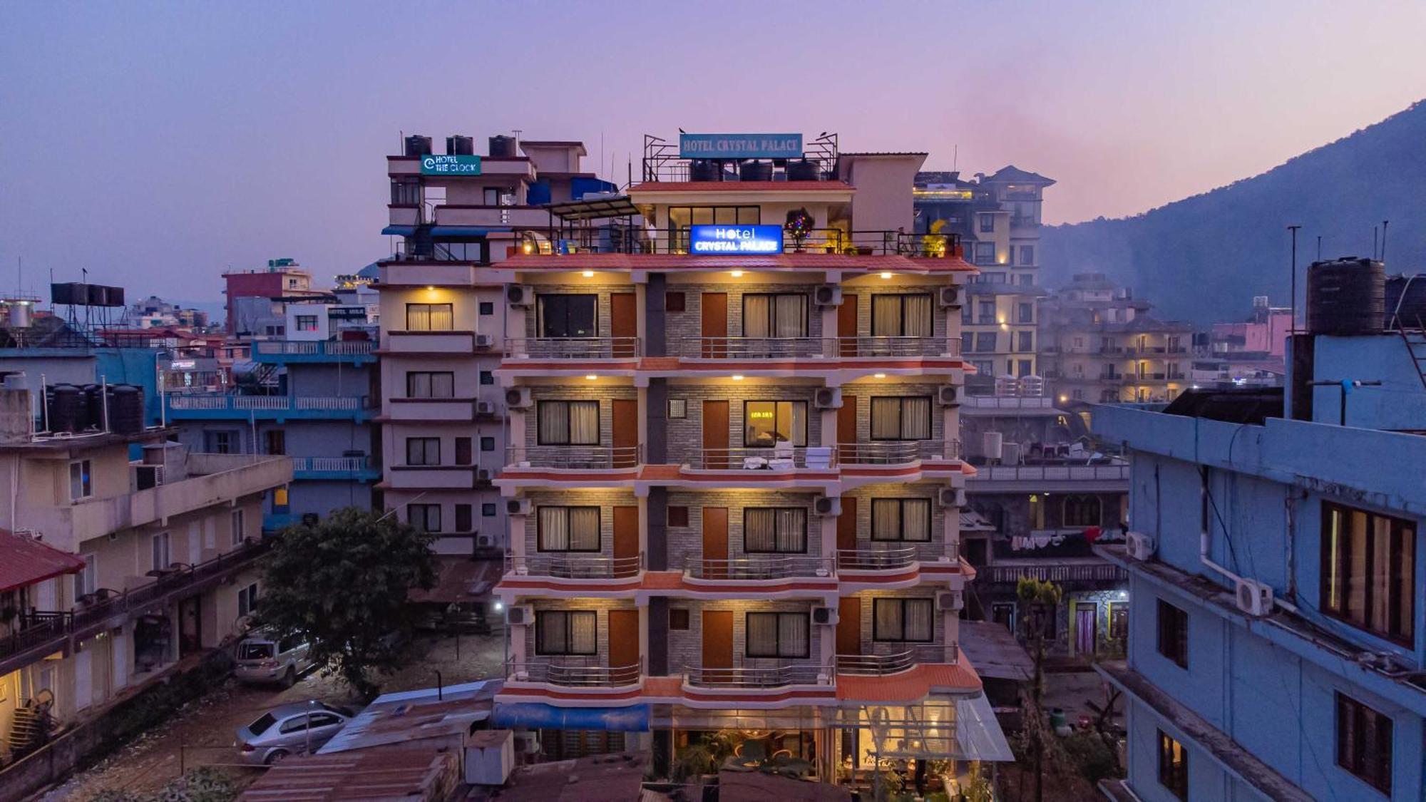 Hotel Crystal Palace Pokhara Kültér fotó